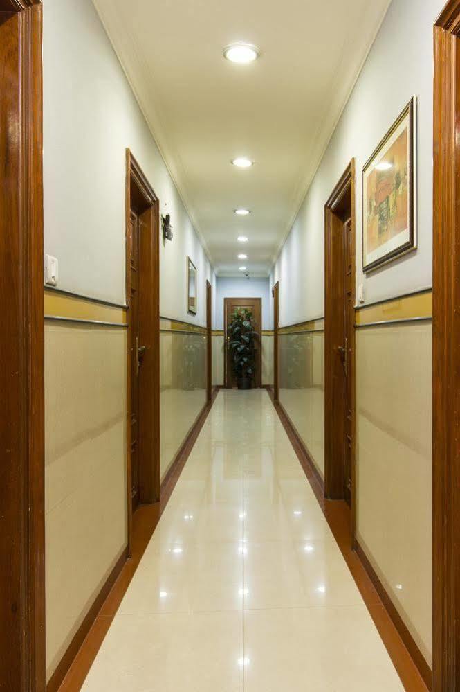 Oyo 579 Hotel Aab 벵갈루루 외부 사진