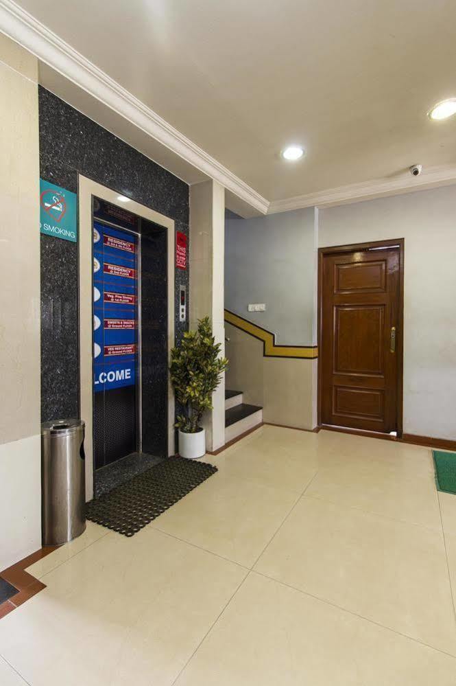 Oyo 579 Hotel Aab 벵갈루루 외부 사진